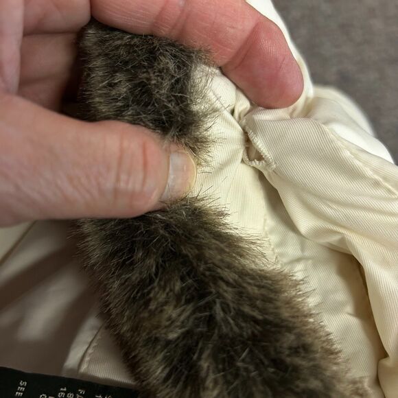 Eddie Bauer Ivory Faux Fur Collar Quilted Premium Goose Down Zip Up Vest Size S - Picture 9 of 15